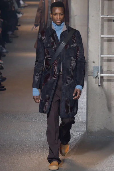 Look 36
